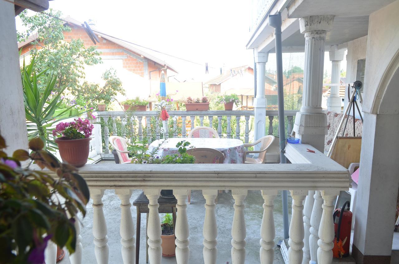 Prenociste Orhideja Hotel Odžak Buitenkant foto