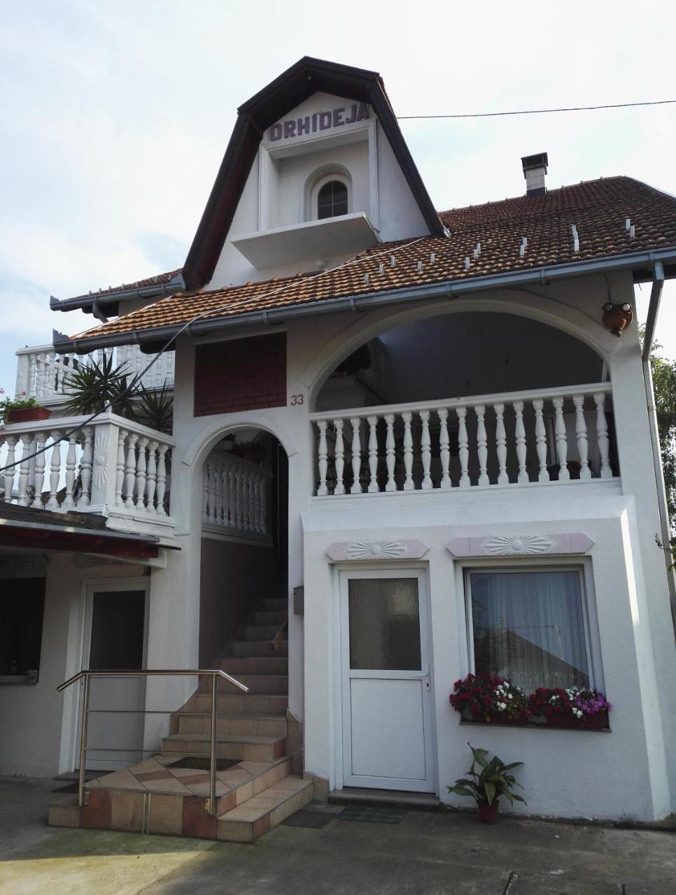 Prenociste Orhideja Hotel Odžak Buitenkant foto
