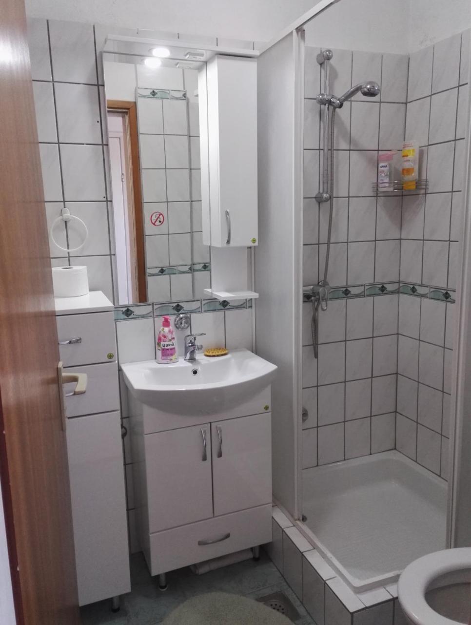 Prenociste Orhideja Hotel Odžak Buitenkant foto